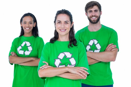 Efficient furniture removal and cleanup in Pimlico